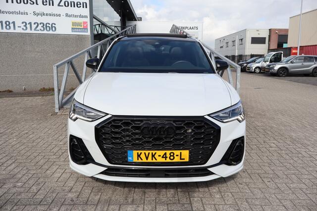 Audi Q3 Sportback 45 TFSI e 3x S-Line/Panoramadak/Stoelverwarming/Apple carplay/Lane assist//Achteruitrijcamera/Adaptieve cruisecontrol/Parkeersensoren/Navigatie