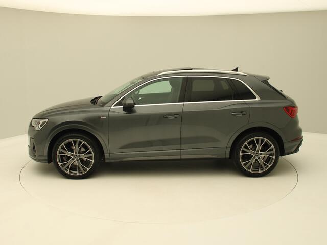 Audi Q3 35 TDI S-Line Pano, Trekhaak, Keyless, ACC