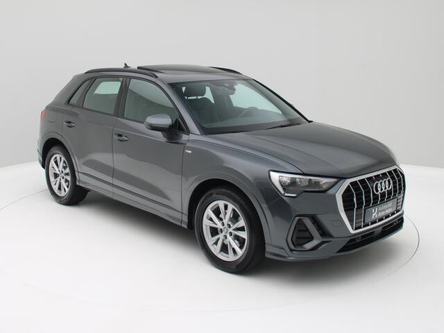 Audi Q3 35 TDI S-Line Pano, Carplay, Stoelverwarming