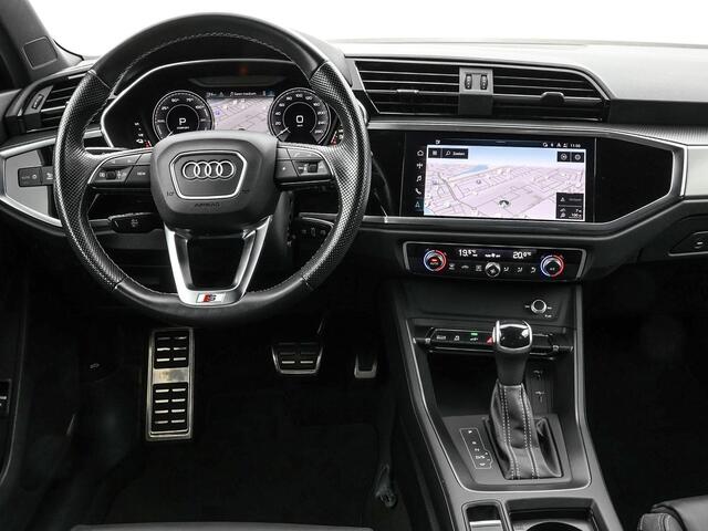 Audi Q3 Sportback 45 TFSIe 245pk S Edition · Camera · Apple/Android Car Play · Elek. Achterklep · Dodehoeksensor · Lederen Bekleding · Garantie t/m 04-02-2027 of 100.000km
