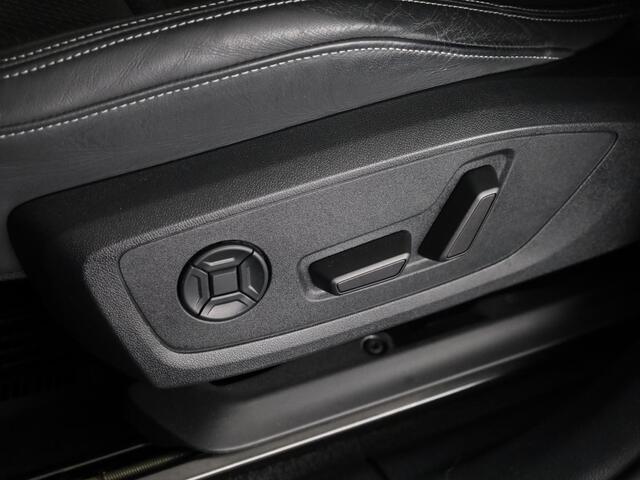 Audi Q3 Sportback 45 TFSI e S Edition 245pk | Navigatie | Elektrisch verstelbare voorstoelen | Sonos Audio | Adaptieve cruise controle | Stoelverwarming | S-line interieur