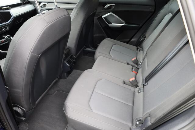 Audi Q3 35 TFSI Pro Line TREKHAAK ADAPTIVE-CRUISE STOELVERW. CARPLAY DAB DIGITALDASH 2XPDC 18''LMV