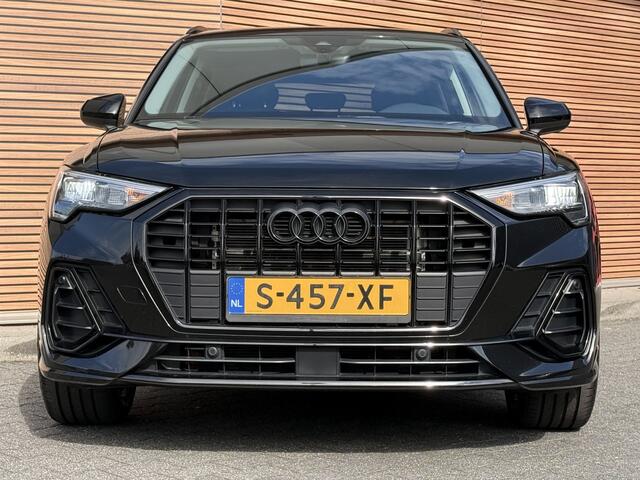 Audi Q3 35 TFSI S edition 19inch / Camera / Cruise / Carplay / Navi / Dodehoek