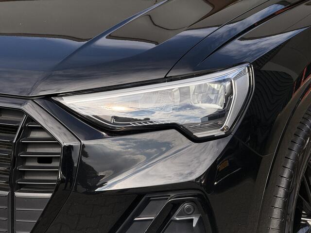 Audi Q3 35 TFSI S edition 19inch / Camera / Cruise / Carplay / Navi / Dodehoek