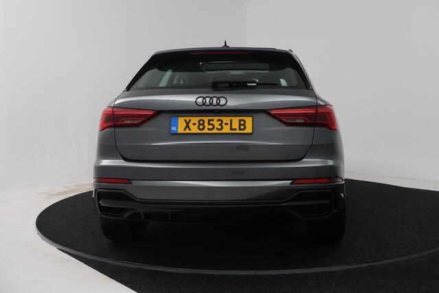 Audi Q3 35 TFSI S Line Pro Line S (PANORAMADAK, SFEERVERLICHTING, CAMERA, STOELVERWARMING, CRUISE CONTROL ADAPTIEF)