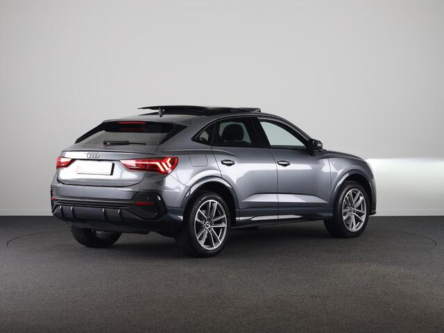 Audi Q3 Sportback 45 TFSI e S Edition 245pk | Panoramadak | Navigatie | Stoelverwarming | Afgevlakt stuurwiel | Parkeercamera