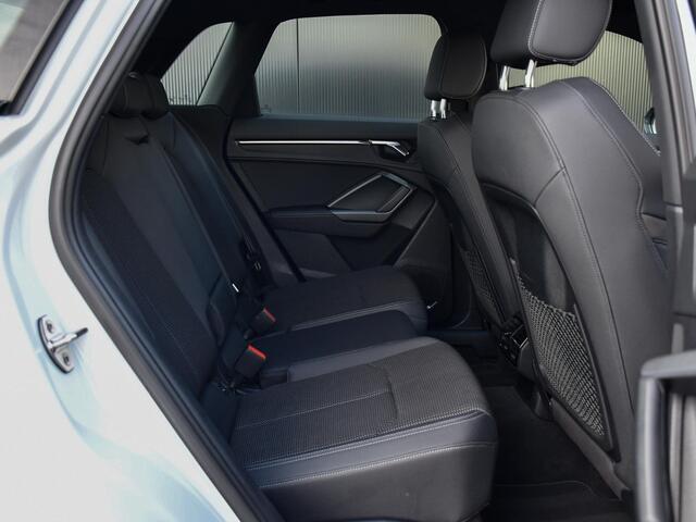 Audi Q3 40 TFSI quattro Pro Line S l S-line l Trekhaak l Bang & Olufsen l Sfeerverlichting l Adaptieve Cruise