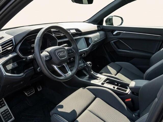 Audi Q3 Sportback 45 TFSI e S Edition 245pk | Keyless-pakket | Apple Carplay/Android Auto | Dodehoekdetectie | Climate control | full-LED koplampen | lichtmetalen velgen multi-spaaks 18 | Navigatiesysteem | S Line interieur | voorstoelen verwarmd