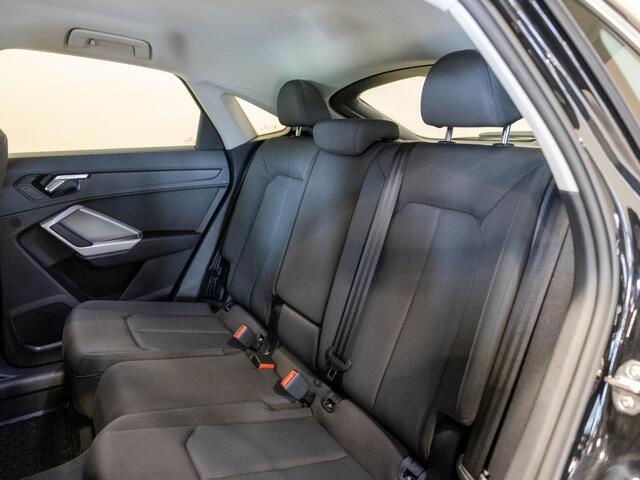 Audi Q3 Sportback 35 TFSI Business Edition / 150pk / Stuur verwarming / Dodehoek assistent / Automatische klimaatregeling /