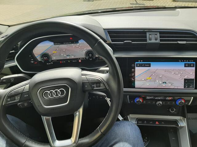 Audi Q3 45 TFSI e Business Edition