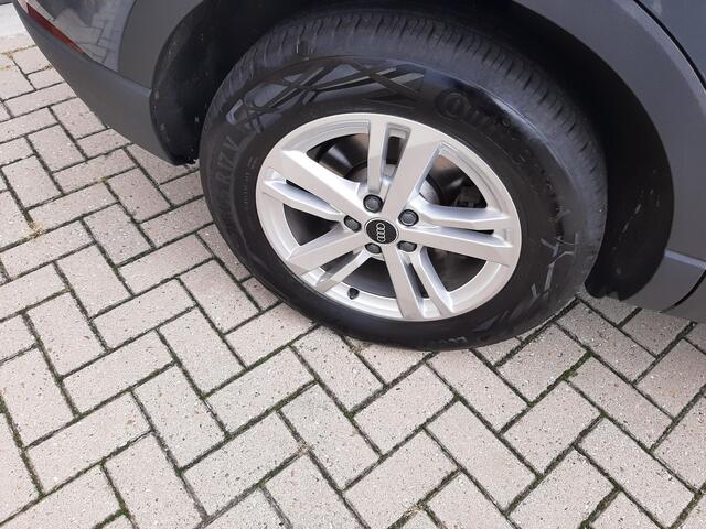 Audi Q3 45 TFSI e Business Edition