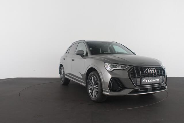 Audi Q3 45 TFSI e S edition Panodak | 245pk | Plug-in Hybride