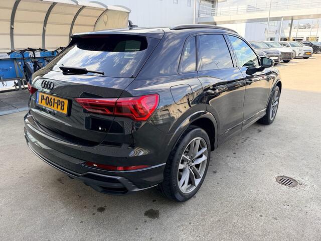Audi Q3 45 TFSI e 245Pk S Edition / Leer / Stoelverwarming / Camera