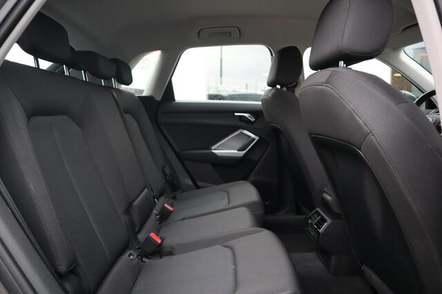 Audi Q3 35 TFSI Pro Line PARK-ASSIST|NAVIGATIE|LED|DEALERONDERHOUDEN |NIEUWSTAAT!