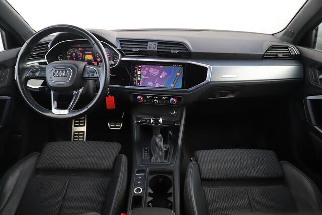 Audi Q3 45 TFSI e S edition Automaat 19 inch LMV Half Leder Navigatie Carplay Android Climate Cruise Control Parkeersensor LED