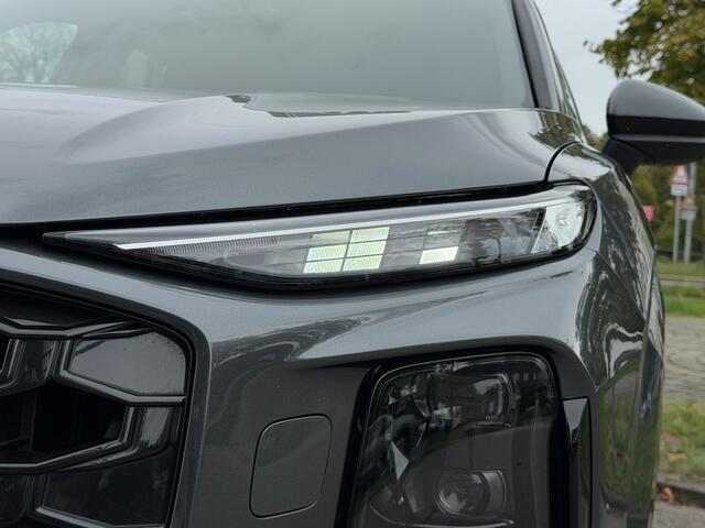 Audi Q3 1.5 e-hybrid 272pk S-Line Pano Head-Up Sonos E-Zetels M-Led Adapt.Demp Keyless VOL!