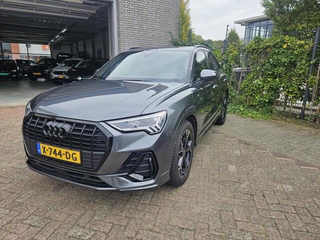Audi Q3 45 TFSI e S edition – foto 2