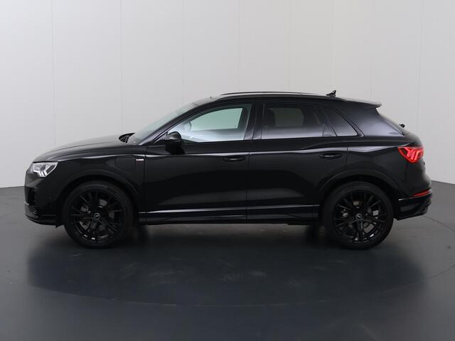 Audi Q3 45 TFSI e S edition | SOH 96% | Optiek-Pakket Zwart | Panoramadak | Elektr. Trekhaak | Leder | Adaptieve Cruise Control | Achteruitrijcamera | S-Line In/Exterieur | Stoelverwarming |