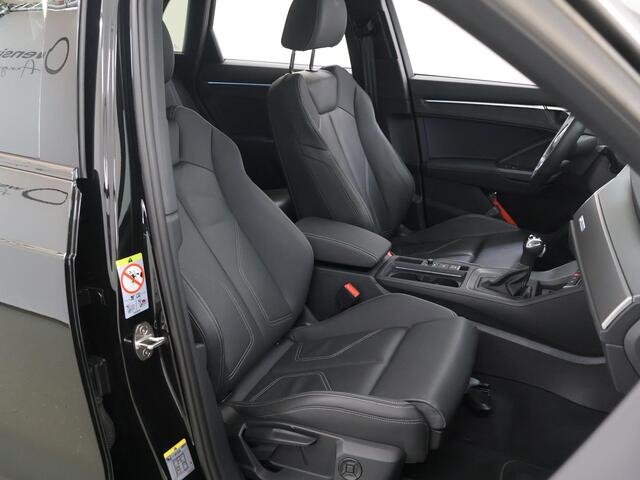 Audi Q3 45 TFSI e S edition | SOH 96% | Optiek-Pakket Zwart | Panoramadak | Elektr. Trekhaak | Leder | Adaptieve Cruise Control | Achteruitrijcamera | S-Line In/Exterieur | Stoelverwarming |