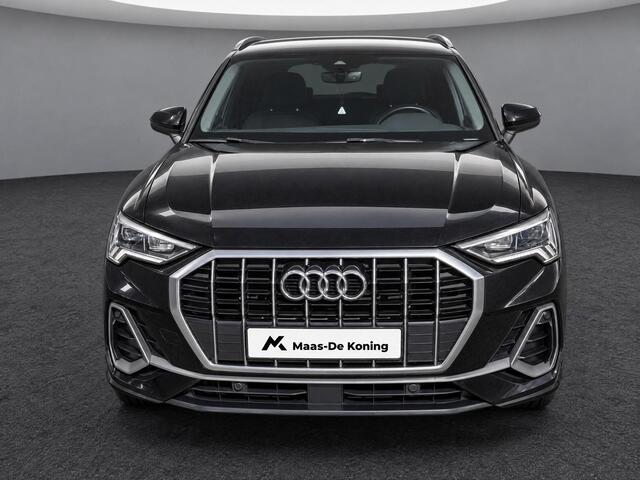 Audi Q3 45 TFSIe 245pk S edition · Camera · Apple/Android Car Play · Stoelverwarming · Navigatie · Elek. Achterklep · Keyless · 19'' Inch ·