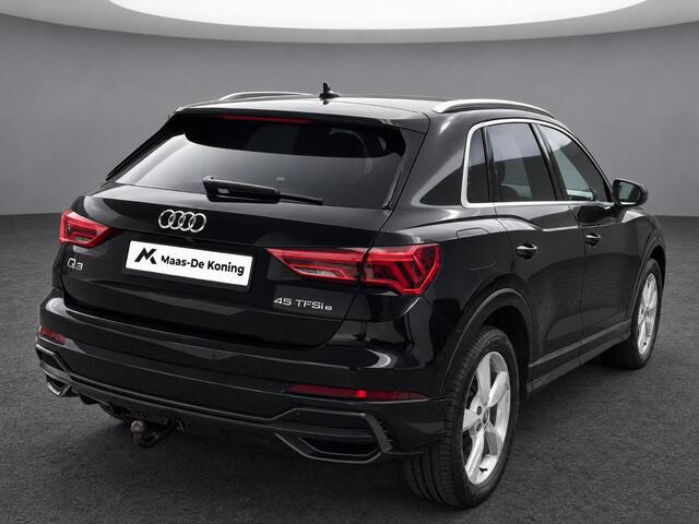 Audi Q3 45 TFSIe 245pk S edition · Camera · Apple/Android Car Play · Stoelverwarming · Navigatie · Elek. Achterklep · Keyless · 19'' Inch ·