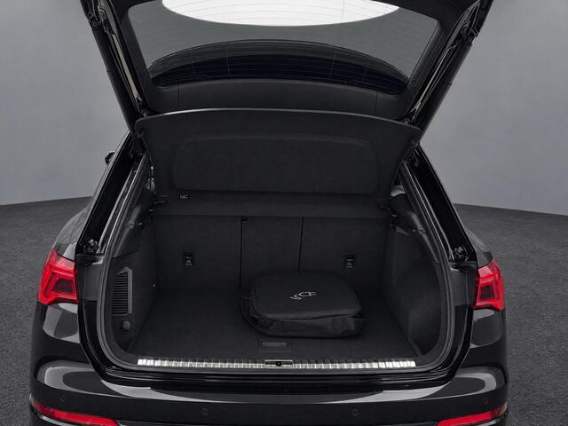 Audi Q3 45 TFSIe 245pk S edition · Camera · Apple/Android Car Play · Stoelverwarming · Navigatie · Elek. Achterklep · Keyless · 19'' Inch ·