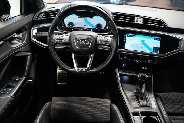 Audi Q3 45 TFSI e S-Line Black ed|20 inch|Camera|Alcantara|Acc|Apple car