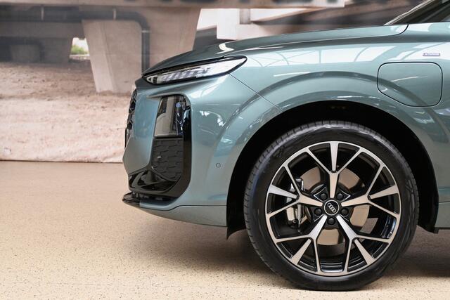 Audi Q3 Sportback 1.5 e-hybrid 272pk S edition | Matrix | Sonos | Head-up | Trekhaak | 100% (Dealer) onderhouden label
