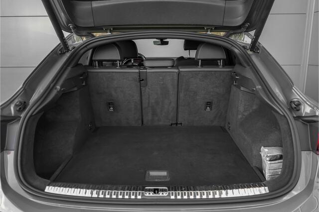 Audi Q3 Sportback 35 TFSI S Edition Zwart Optiek Chronosgrau Leder Camera 20"