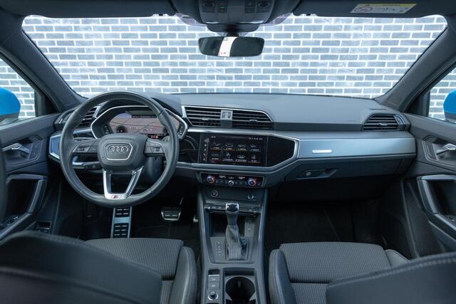 Audi Q3 Sportback 45 TFSI e S Edition | Plug-in Hybrid (PHEV) | Achteruitrijcamera | Parkeersensoren | Virtual Cockpit Groot | Stoelverwarming | Keyless Entry | Elektrische Achterklep | Cruise Control | Navigatie | Apple Carplay | Android Auto