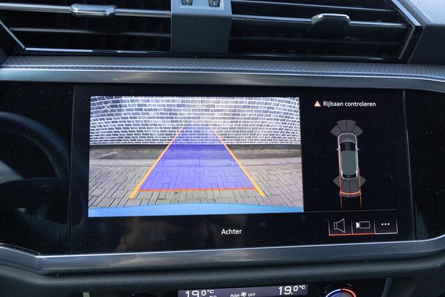 Audi Q3 Sportback 45 TFSI e S Edition | Plug-in Hybrid (PHEV) | Achteruitrijcamera | Parkeersensoren | Virtual Cockpit Groot | Stoelverwarming | Keyless Entry | Elektrische Achterklep | Cruise Control | Navigatie | Apple Carplay | Android Auto