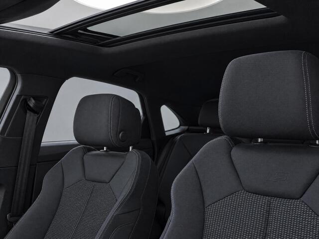 Audi Q3 Sportback 45 TFSIe 180kW/245PK S Line · Panoramadak · Trekhaak · Camera · Stoelverwarming · Apple/Android Car Play · Adaptive Cruise Control · Drive select ·