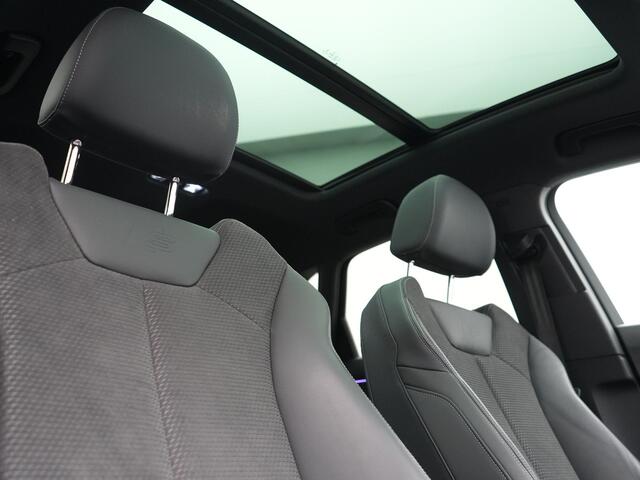 Audi Q3 45 TFSI e 2x S Line PHEV 245pk Dealer O.H. | Trekhaak Af Fabriek | Panodak | Adaptive Cruise | 360 Camera | Matrix LED | Alcantara Sportstoelen Memory & Verwarmd | Blis | Keyless | Sfeerverlichting | Navigatie | DAB | 19"L.M | Plug In Hybrid | – foto 5