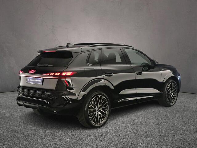 Audi Q3 1.5 e-hybrid S edition | Panoramadak | Trekhaak | Head-Up | SONOS | Privacy Glas | Dodehoek detectie |