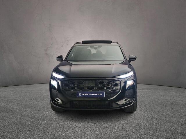 Audi Q3 1.5 e-hybrid S edition | Panoramadak | Trekhaak | Head-Up | SONOS | Privacy Glas | Dodehoek detectie |