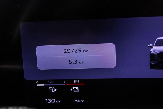 Audi Q3 1.5 e-hybrid S edition | Panoramadak | Trekhaak | Head-Up | SONOS | Privacy Glas | Dodehoek detectie |