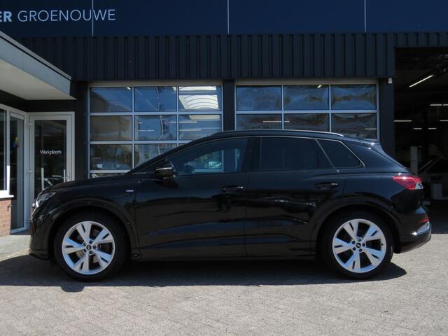 Audi Q4 40 S Competition 77 KWH / 20 Inch / Camera / Stoelverw. / BOVAG garantie