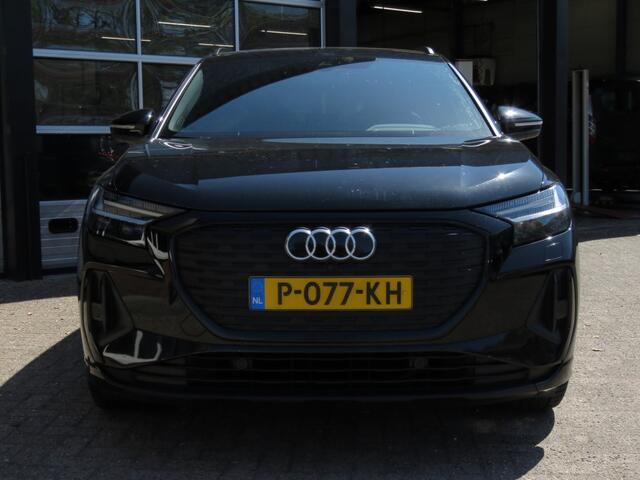 Audi Q4 40 S Competition 77 KWH / 20 Inch / Camera / Stoelverw. / BOVAG garantie