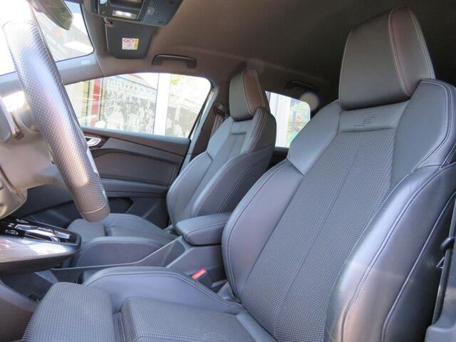 Audi Q4 40 S Competition 77 KWH / 20 Inch / Camera / Stoelverw. / BOVAG garantie