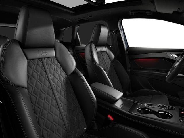 Audi Q4 S edition quattro 82 kWh 340 PK · Tech pro · Glazen panoramadak · Elek. stoelen met geheugen