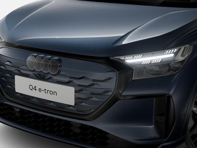Audi Q4 S edition quattro 82 kWh 340 PK · Tech pro · Glazen panoramadak · Elek. stoelen met geheugen