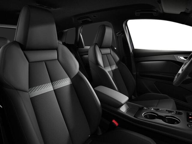 Audi Q4 Advanced edition performance 286 PK · Tech plus · Trekhaak elek. wegklapbaar · Lendensteun in voorstoelen
