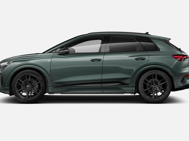 Audi Q4 S edition performance 286 PK · Tech plus · 21" LM Velgen · Bijrijdersdisplay · Trekhaak elek. wegklapbaar