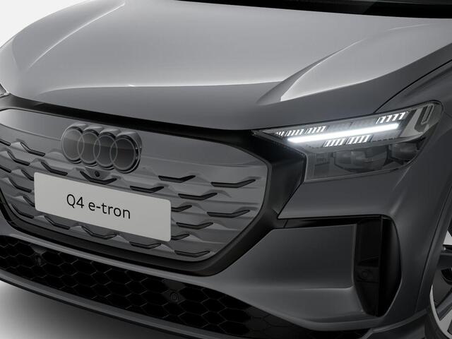 Audi Q4 S edition performance 82 kWh 286 PK · Glazen panoramdak · Trekhaak elek. wegklapbaar · Optiekpakket zwart