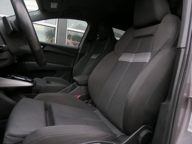 Audi Q4 40 LAUNCH EDITION ADV. 77kWh / Trekhaak / Head up / 20 inch / BOVAG garantie