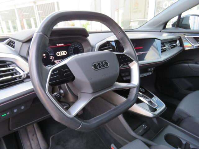 Audi Q4 40 ADVANCED EDITION 77kWh / soh 96% / Elec.klep / 19 Inch / Sportstoelen / Stoelverw. / BOVAG garantie
