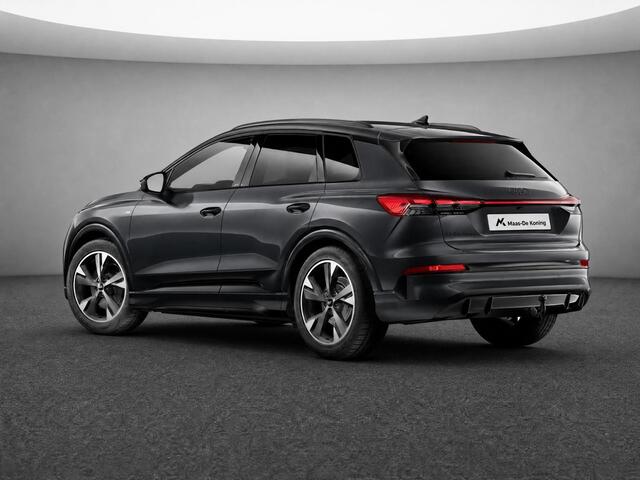 Audi Q4 S edition performance 82 kWh 286 PK · Glazen panoramadak · Trekhaak elek. wegklapbaar · Optiekpakket zwart