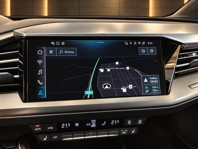 Audi Q4 Binnenkort beschikbaar! Q4 e-tron S edition S-line 45 electric 82kWh 285pk Matrix led