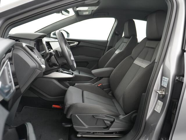 Audi Q4 Sportback e-tron 40 204pk 77kWh Adap.Cruise Sport-St. 20" Apple Carplay Android Camera Navi Matrix Led Elek.Achterklep Trekhaak Ecc Stoelverwarming Pdc DAB Wifi Advanced Edition Audi sound system Assistentiepakketten-Parking/Tour/Plus 1e Eigenaar Origineel Nederlan