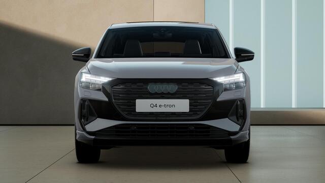 Audi Q4 Sportback e-tron 45 quattro S Edition 82 kWh panoramadak, achteruitrij camera, adaptive cruise control, optiek pakket zwart plus, privacy glass, lichtpakket, spiegelkappen zwart